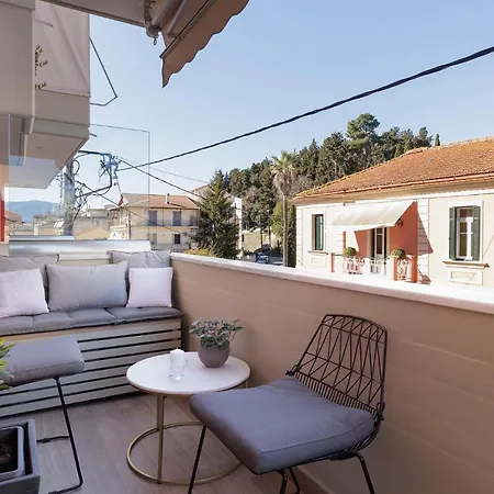 A Luxury Retreat In Corfu Town By Konnect コルフ島